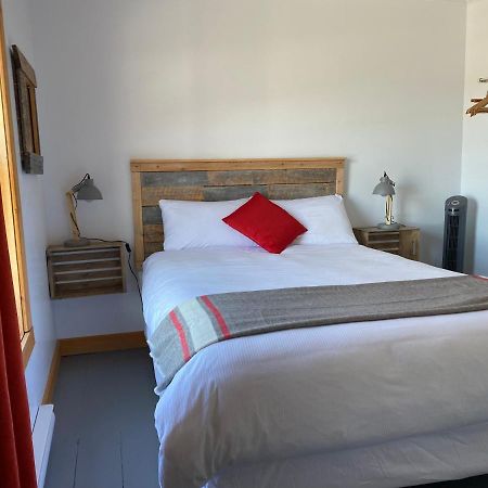 Auberge L'Amarre Mont-Louis Dış mekan fotoğraf