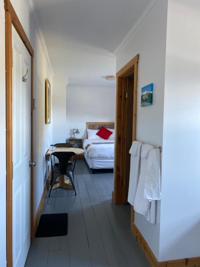 Auberge L'Amarre Mont-Louis Dış mekan fotoğraf